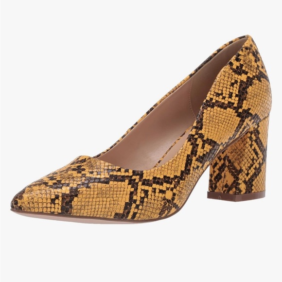 Snakeskin Print Pumps – Yellow, Chunky Heel, Pointed Toe - Picture 10 of 11